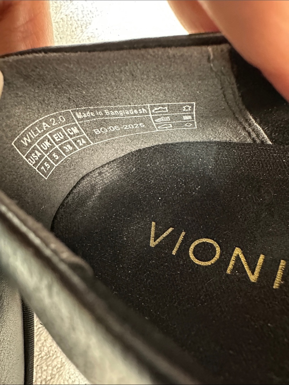 Vionic Black Leather Slip-On Loafers for Men - Picture 5 of 11